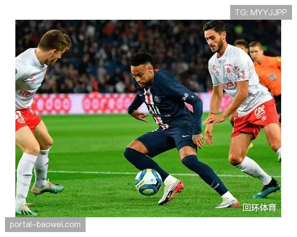 法甲测试新型可穿戴设备，用于实时监测球员负荷与伤病风险